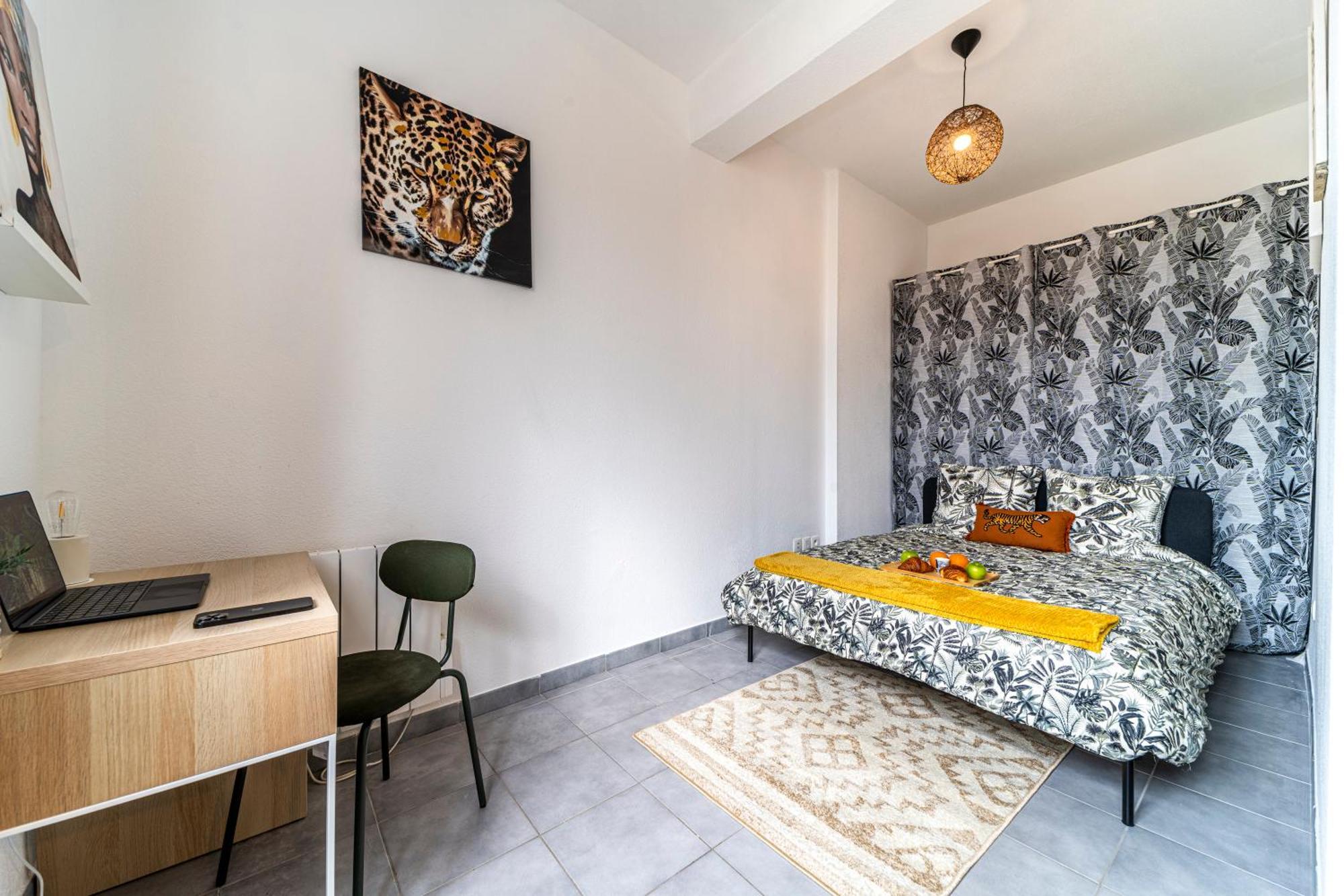 Stay Cosy Lille I Tourcoing - Appartement - Hypercentre - Parking Securise - Wifi - Netflix - Cuisine Exterior foto